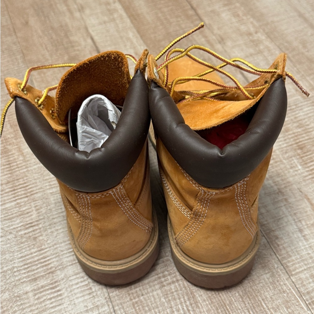 Timberland Boots - Picture 7 of 8